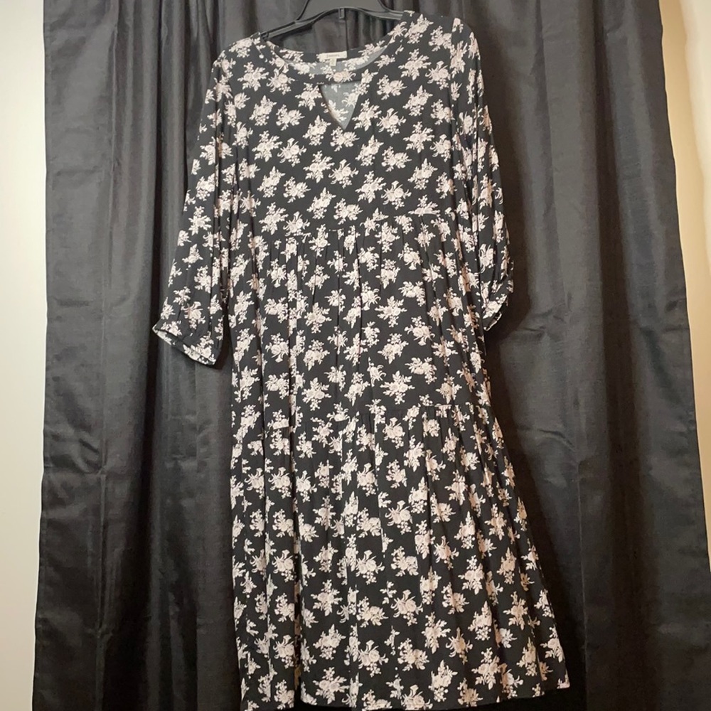 Black Dress With Cream Pattern Size M